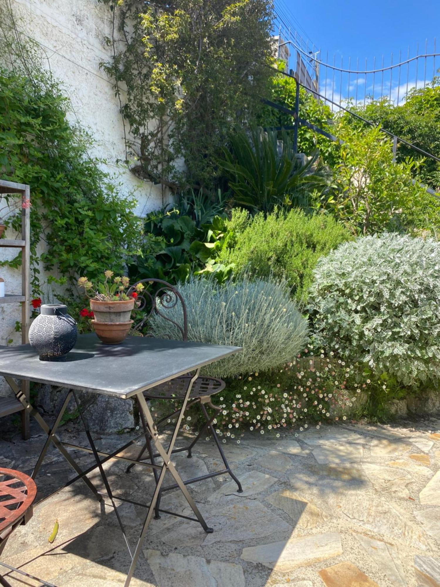 Petite chambre indépendante avec sdb, clim et parking privé Nice Extérieur photo